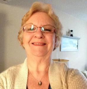 Meet your Posher, Maxine